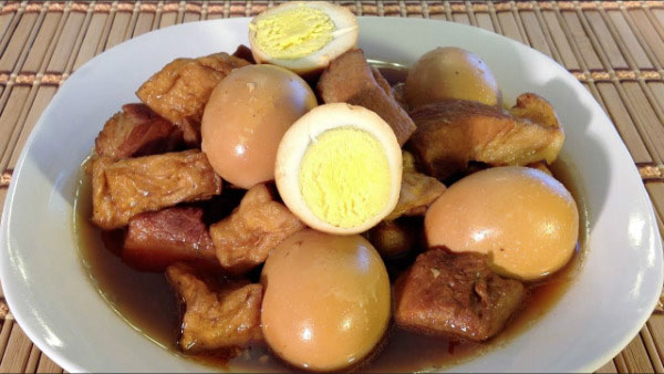 Không cần nước dừa cũng làm được món thịt kho trứng cút ngon đậm đà đưa cơm đơn giản tại nhà