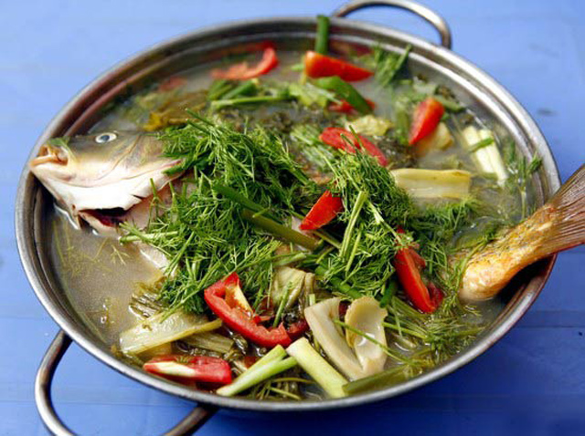 Cách làm món canh cá nấu dưa cải chua ngon ngày trở lạnh