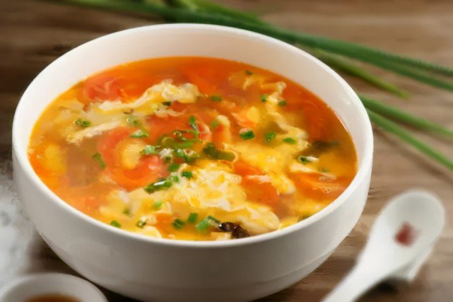 Muốn nấu canh cà chua trứng nổi vân đẹp, thơm ngon, không tanh nên "bỏ túi" bí quyết này